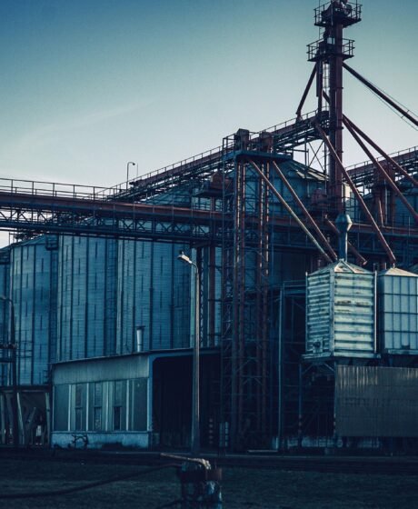 factory-7792302_1920